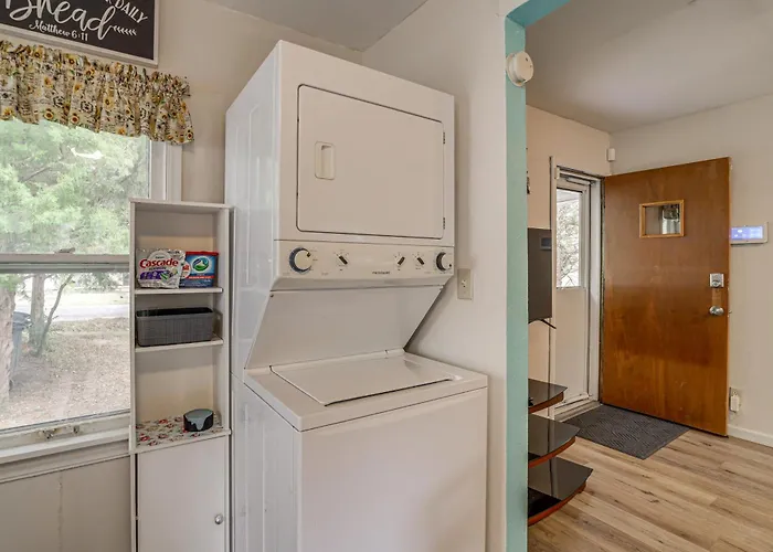 Cozy, Convenient! Near Dtwn & Route 66 Holiday home Tulsa