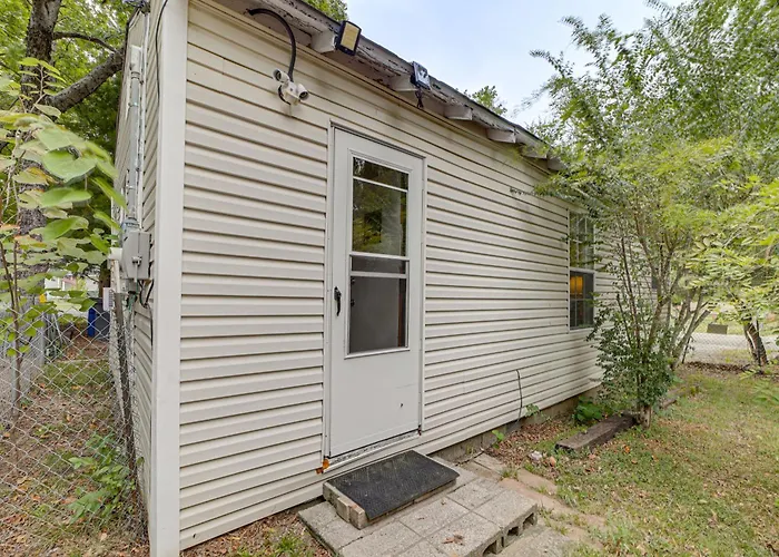Holiday home Cozy, Convenient! Near Dtwn & Route 66 Tulsa