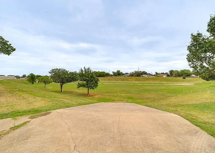 Cozy, Convenient! Near Dtwn & Route 66 Tulsa